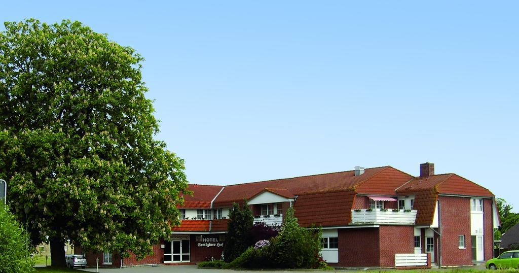 Mucha Ohg Hotel Sembziner Hof Klink Exterior foto