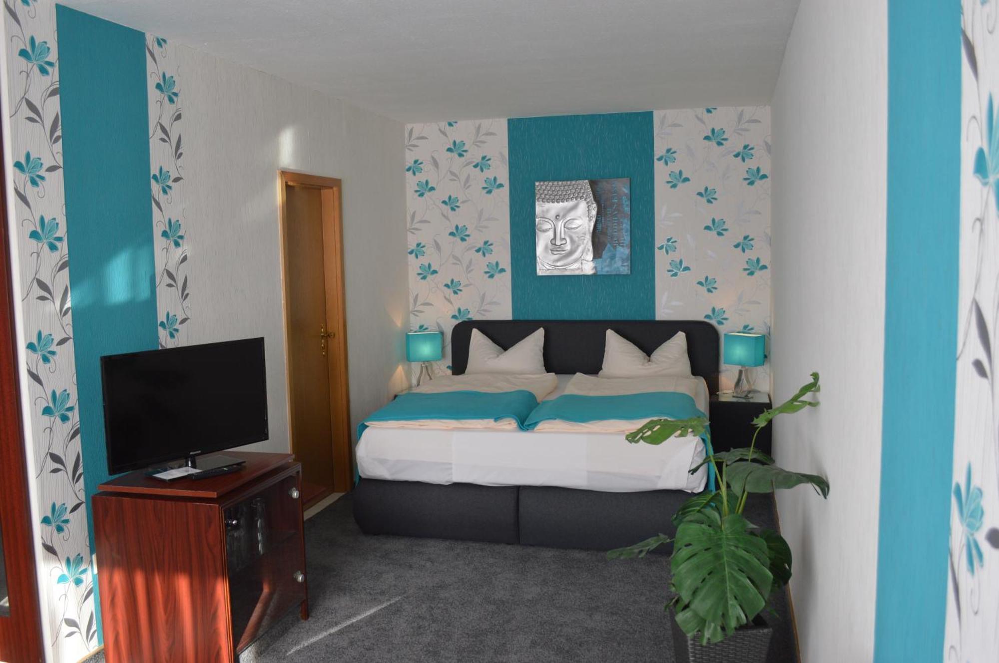 Mucha Ohg Hotel Sembziner Hof Klink Exterior foto