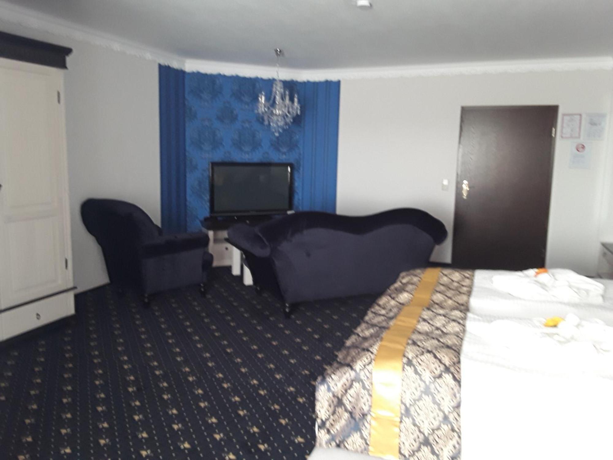 Mucha Ohg Hotel Sembziner Hof Klink Exterior foto